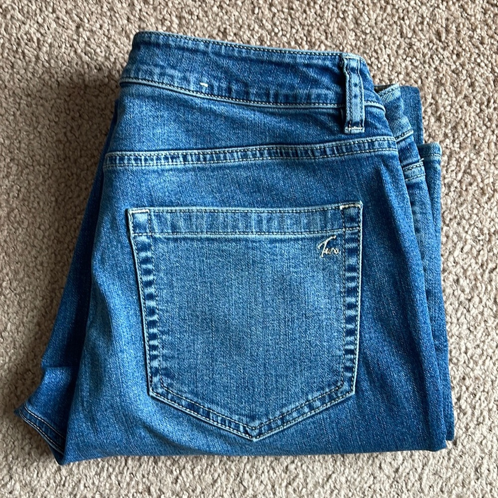 Two by Vince Camuto 10/30 jeans